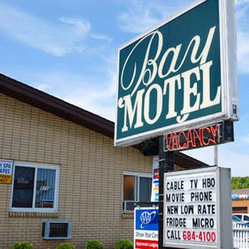 Bay Motel By Oyo Μπέι Σίτι Εξωτερικό φωτογραφία