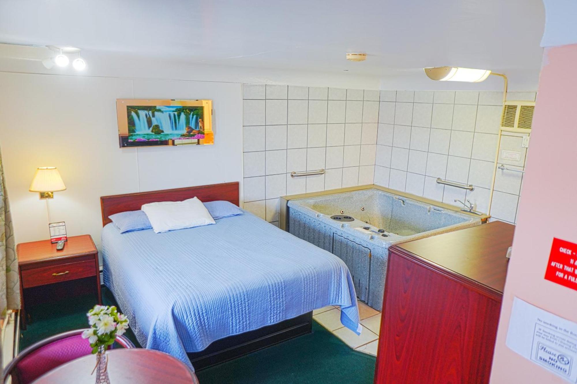 Bay Motel By Oyo Μπέι Σίτι Εξωτερικό φωτογραφία